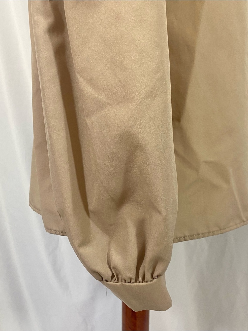 Vintage 80’s Lady Manhattan Tan Long Sleeve Blouse XL - Picture 7 of 7